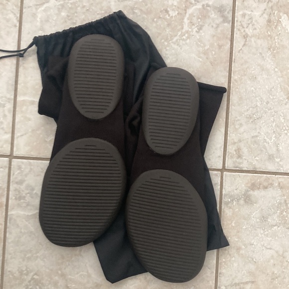 Yzy Yeezy pods size 3 - Picture 3 of 3